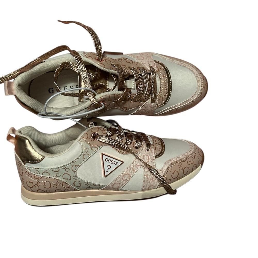 Guess Women's Sneakers in rose Gold and Cream